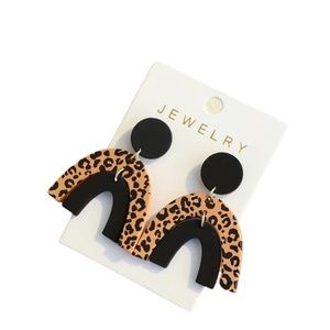 Tan Leopard/Mixed Print Earrings main image 0